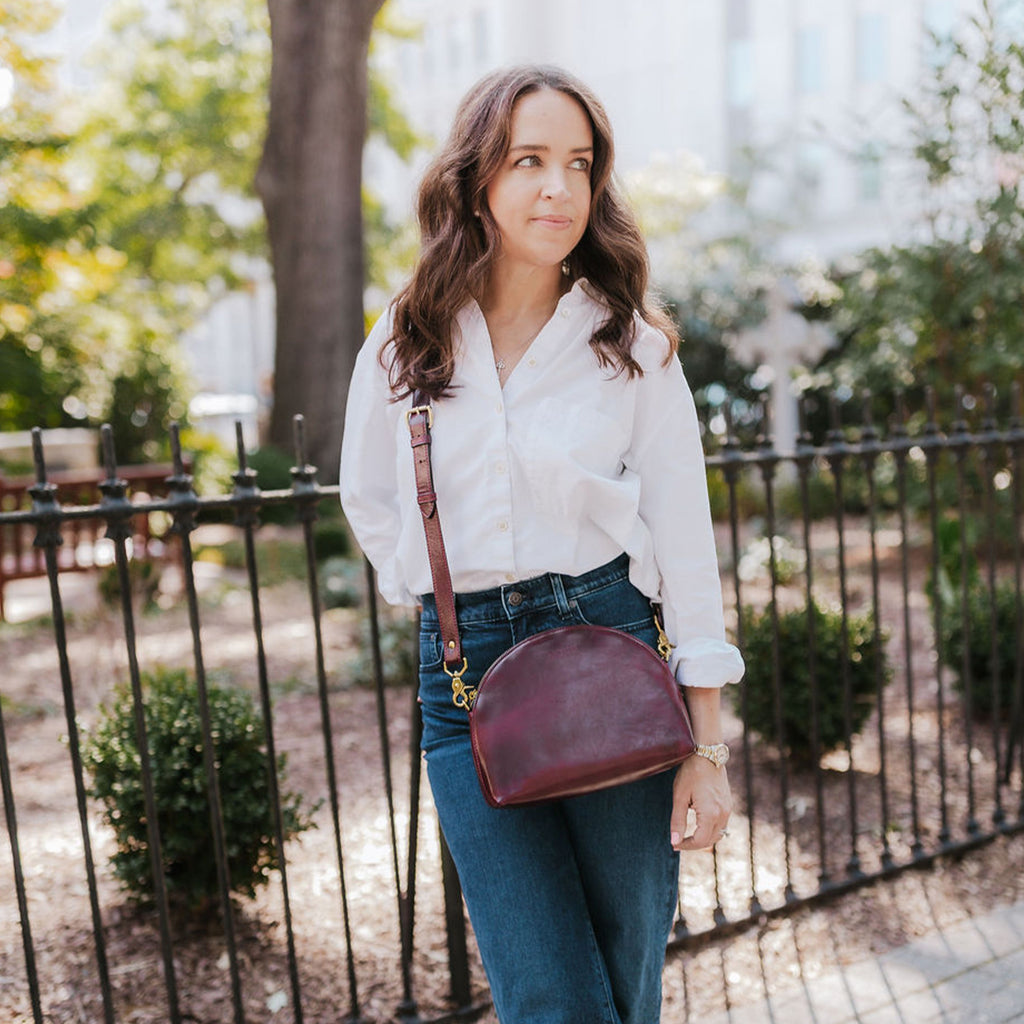 Hopper Crossbody Bag | Cherry Leather